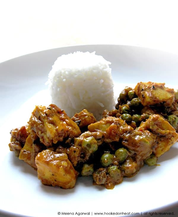 Recipe for Matar Paneer (Paneer with Peas) taken from www.hookedonheat.com. Visit site for detailed recipe.