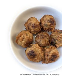 Potato Bonda (Aloo Bonda)